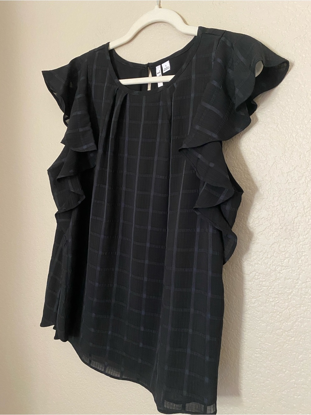 Black flutter Sleeve Check-Textured Blouse feminine minimalist